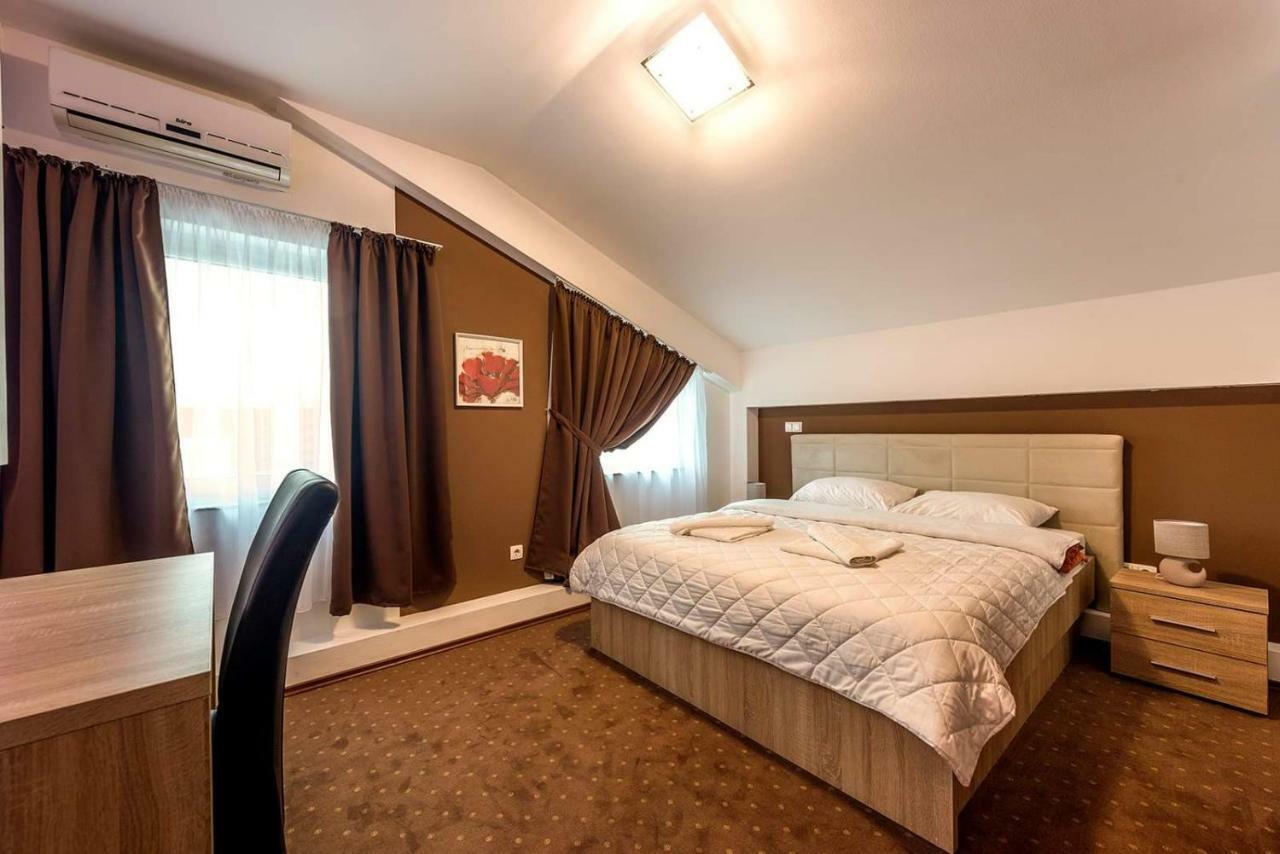 Hotel Oasis Gnojnice Exteriér fotografie